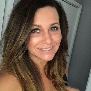 Meet your Posher, Candace